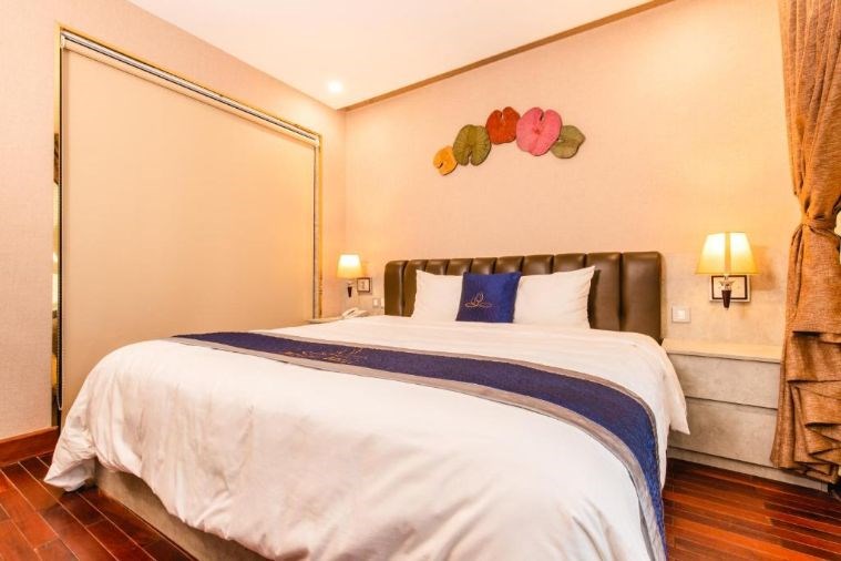 Deluxe Double Garden View 